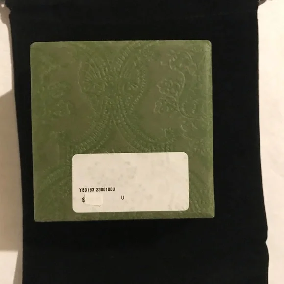 Authentic Gucci Trademark Logo .925 Sterling Silver Round Stud Earrings - Picture 12 of 15